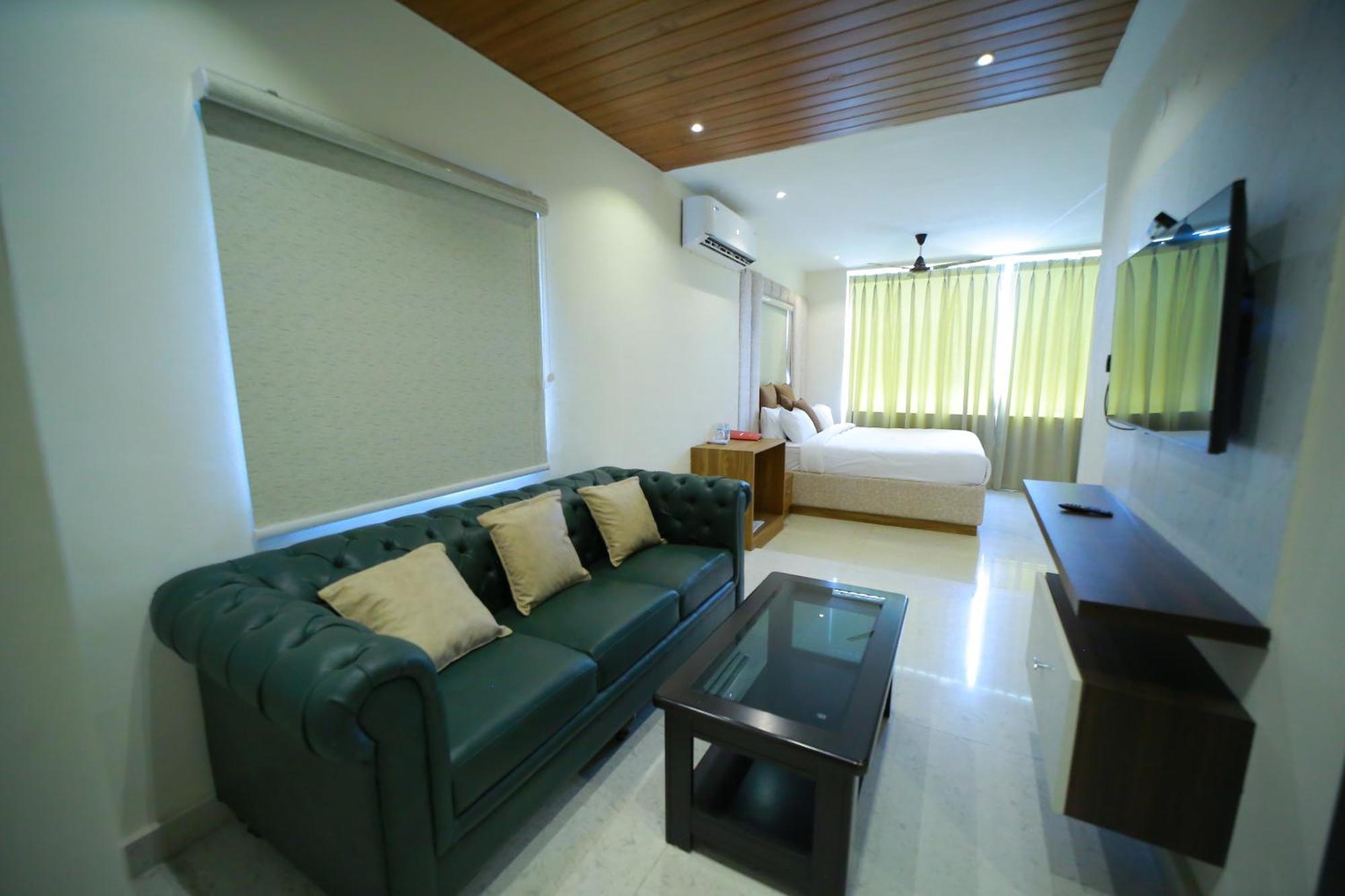 Dhruv Elite And Banquets Hotel Hyderabad Bagian luar foto